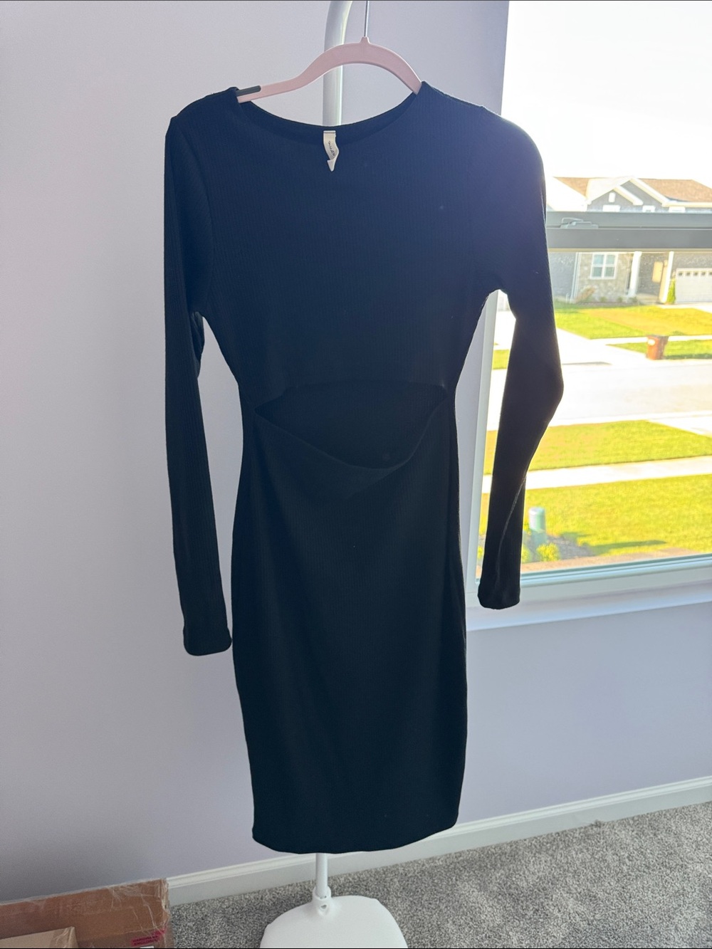 Black Long-Sleeve Cutout Bodycon Dress